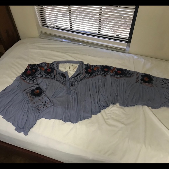 BNWT Free People Blouse/Shawl - Picture 7 of 9